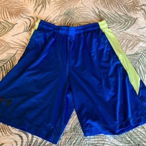 Men’s Medium Under Armour Sport Shorts